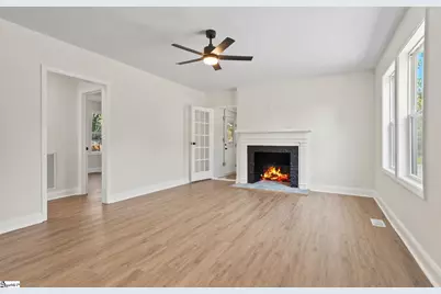 11 Willow Springs Drive, Greenville, SC 29607 - Photo 7