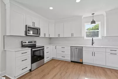 11 Willow Springs Drive, Greenville, SC 29607 - Photo 5
