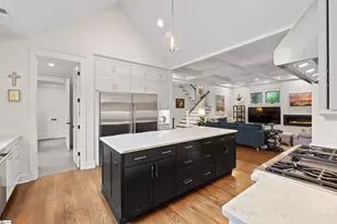 128 W Mountainview Ave, Greenville, SC 29609 - Photo 15