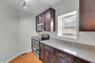 233 N Main St, Greenville, SC 29601 - Photo 9