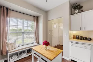 733 Rock Hill Ct, Greenville, SC 29607 - Photo 7