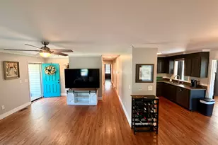 201 Cox Ridge Ct, Travelers Rest, SC 29690 - Photo 5