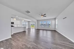 142 Gervais Cir, Greenville, SC 29607 - Photo 3