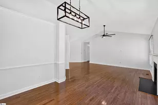 6 Mountain Trace Ct, Greenville, SC 29609 - Photo 9