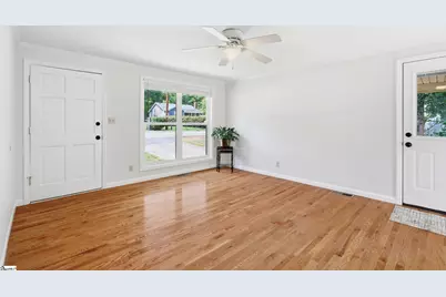 212 Berkley Avenue, Greenville, SC 29609 - Photo 5