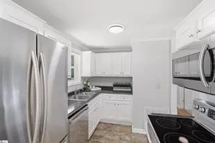 212 Berkley Ave, Greenville, SC 29609 - Photo 9