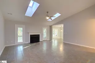 4 Chinaberry Ln, Simpsonville, SC 29680 - Photo 7