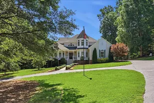 901 Bennetts Bridge Rd, Greer, SC 29651 - Photo 3