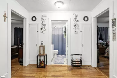 303 Poplar Street, Gaffney, SC 29341 - Photo 5