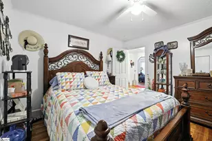 303 Poplar St, Gaffney, SC 29341 - Photo 7