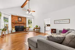 300 Chastain Hill Rd, Taylors, SC 29687 - Photo 9