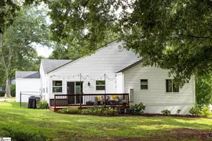 17 Campbell St, Greenville, SC 29607 - Photo 3