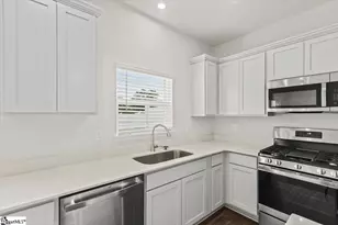 305 Abingdon Wy, Greer, SC 29651 - Photo 5