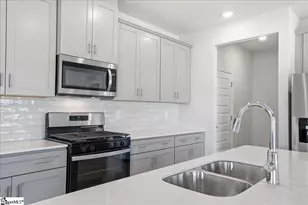 910 Rising Oak Ct, Spartanburg, SC 29301 - Photo 7