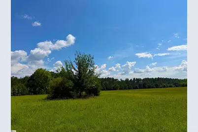 1008 Seneca St Extension, Calhoun Falls, SC 29628 - Photo 7