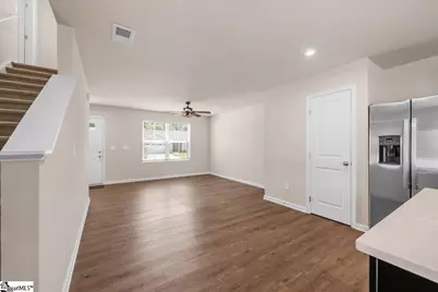 216 Highland Station Drive, Clinton, SC 29325 - Photo 7