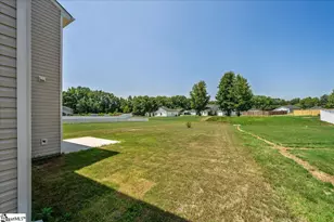 216 Highland Sta Dr, Clinton, SC 29325 - Photo 25