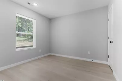 561 Bee Street, Spartanburg, SC 29301 - Photo 21