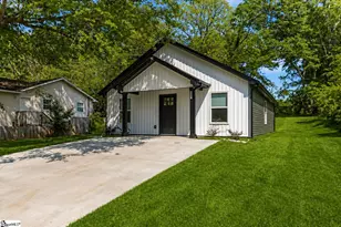 561 Bee St, Spartanburg, SC 29301 - Photo 3