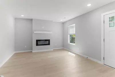 561 Bee Street, Spartanburg, SC 29301 - Photo 7
