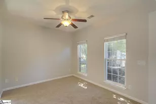 210 Highgate Cir, Greer, SC 29650 - Photo 9