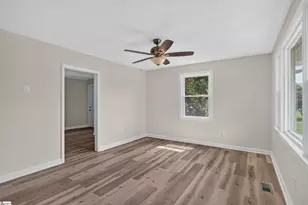 13 Prestbury Dr, Greenville, SC 29605 - Photo 3