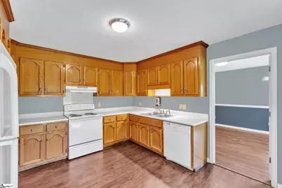 109 Georges Knoll, Easley, SC 29640 - Photo 3