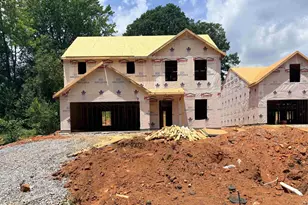 405 Lake Cir Dr, Greenville, SC 29605 - Photo 1