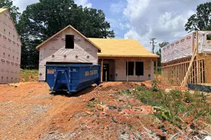 407 Lake Cir Dr, Greenville, SC 29605 - Photo 1