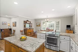 651 Altamont Rd, Greenville, SC 29609 - Photo 15