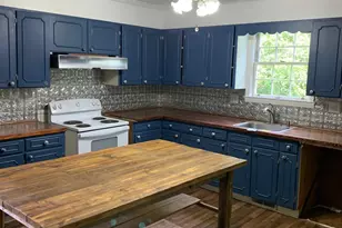 520 W Main St, Laurens, SC 29360 - Photo 3