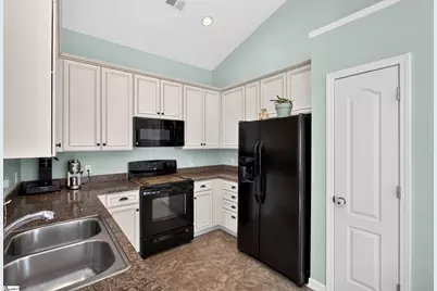 132 Caledonia Drive, Easley, SC 29642 - Photo 11