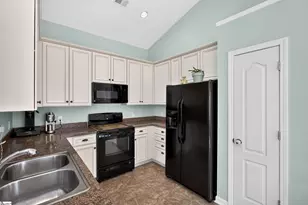 132 Caledonia Dr, Easley, SC 29642 - Photo 11