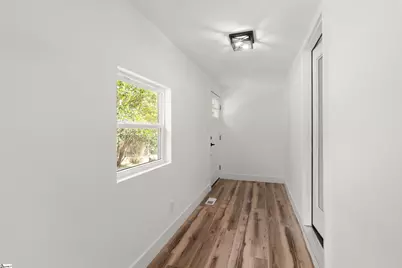221 Calvert Street, Spartanburg, SC 29307 - Photo 13