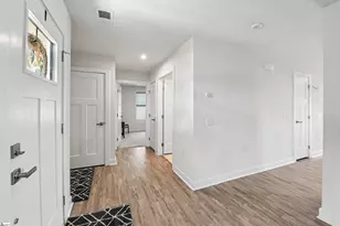 202 Bending Branch Rd, Greenville, SC 29605 - Photo 17