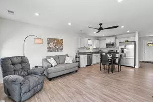 202 Bending Branch Rd, Greenville, SC 29605 - Photo 9