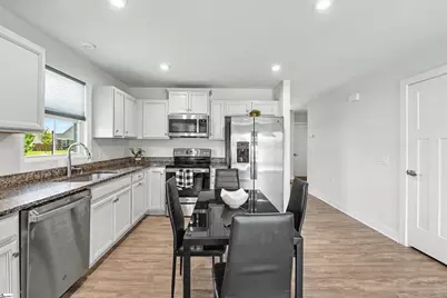 202 Bending Branch Road, Greenville, SC 29605 - Photo 13