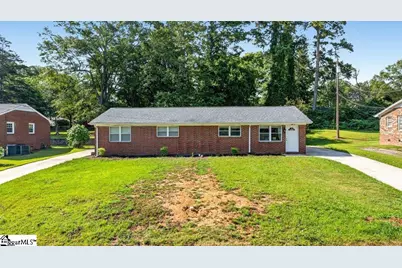130 Pleasant Drive, Mauldin, SC 29662 - Photo 1