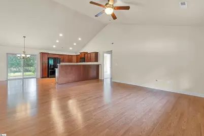 365 Silver Lake Road, Duncan, SC 29334 - Photo 5