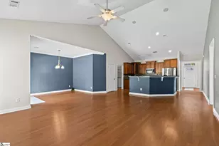 305 Leigh Creek Dr, Simpsonville, SC 29681 - Photo 5