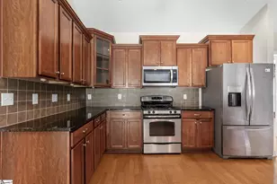 305 Leigh Creek Dr, Simpsonville, SC 29681 - Photo 5