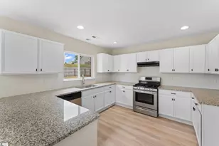 638 Branch View Dr, Boiling Springs, SC 29316 - Photo 13