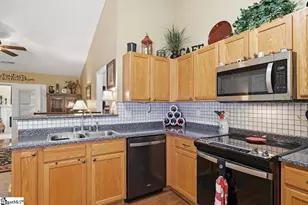 205 Garfield Ln, Simpsonville, SC 29681 - Photo 11