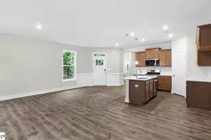 723 Lesbury Ln, Spartanburg, SC 29301 - Photo 11