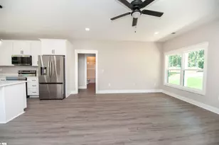 505 S Bomar Ave, Landrum, SC 29356 - Photo 9