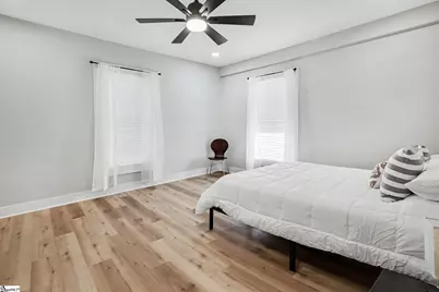 26 2nd Avenue, Greenville, SC 29609 - Photo 9