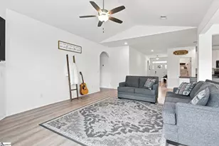 215 Daystrom Dr, Greer, SC 29651 - Photo 17