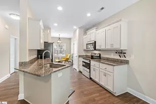 830 Chartwell Dr, Greer, SC 29650 - Photo 9