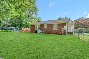 210 Sunnyview Cir, Spartanburg, SC 29307 - Photo 5