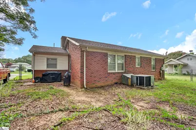210 Sunnyview Circle, Spartanburg, SC 29307 - Photo 19